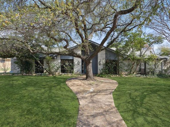 4379  Rota Circle , Fort Worth Texas 76133