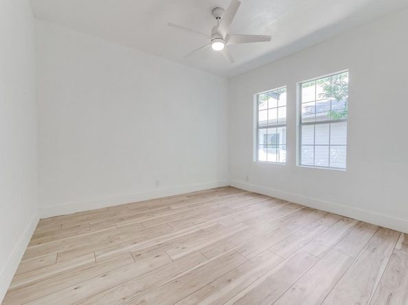 809  Cristler Avenue , Dallas Texas 75223
