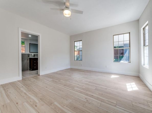 809  Cristler Avenue , Dallas Texas 75223