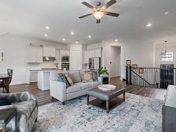 5542  Yellowstone Road , The Colony Texas 75056