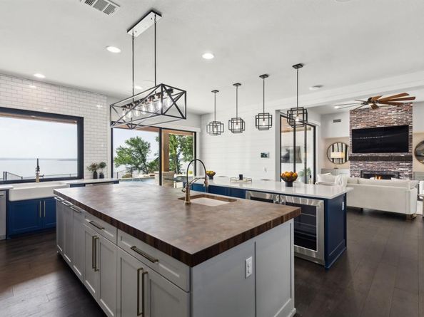 1210  Emerald Sound Boulevard , Oak Point Texas 75068