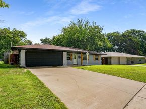 405  Harriett Street , Arlington Texas 76010