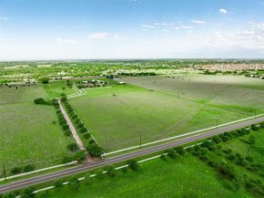 577  Polly Road , Sunnyvale Texas 75182