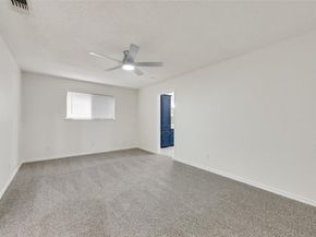 913  Vince Lane , DeSoto Texas 75115