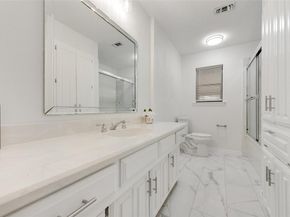 913  Vince Lane , DeSoto Texas 75115
