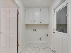 913  Vince Lane , DeSoto Texas 75115