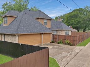 123  Native Circle , Lancaster Texas 75146