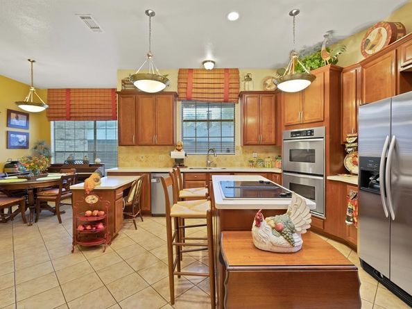 123  Native Circle , Lancaster Texas 75146