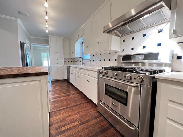 4181  Lively Lane , Dallas Texas 75220