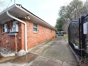 4181  Lively Lane , Dallas Texas 75220