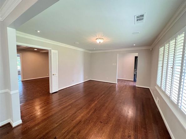 4181  Lively Lane , Dallas Texas 75220