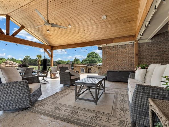 210  Sunray Lane , Sunnyvale Texas 75182