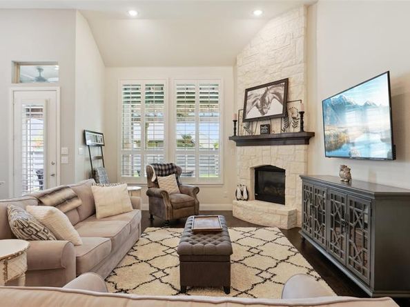 825  Pier Street , Little Elm Texas 76227