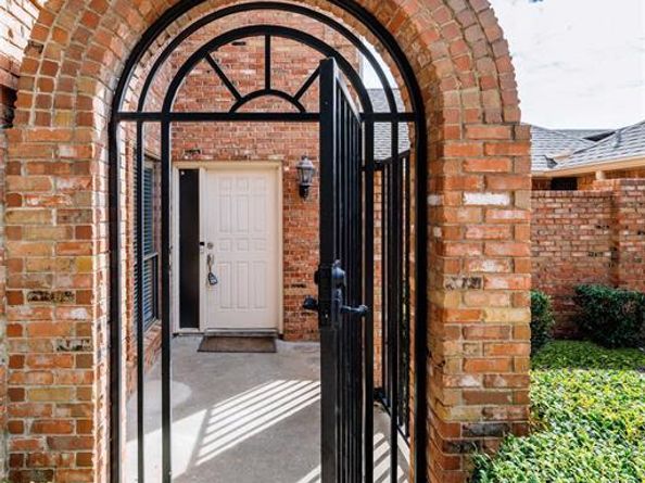 6205  Bellaire Drive S, Fort Worth Texas 76132