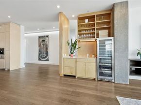 2200  Victory Avenue  2107, Dallas Texas 75219