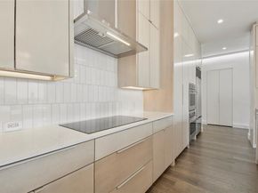 2200  Victory Avenue  2107, Dallas Texas 75219