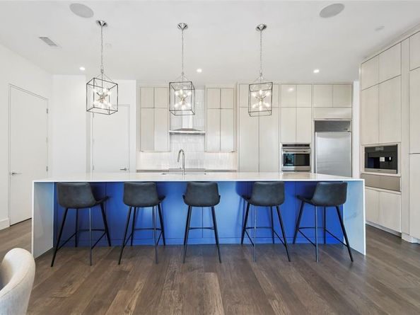 2200  Victory Avenue  2107, Dallas Texas 75219