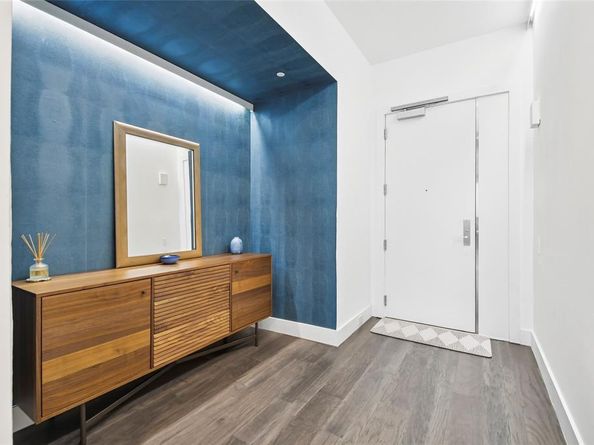 2200  Victory Avenue  2107, Dallas Texas 75219