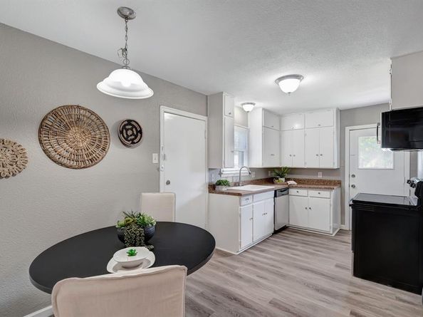 1710  Plymouth Drive N, Irving Texas 75061