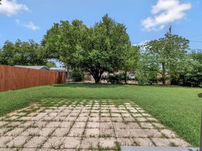 1710  Plymouth Drive N, Irving Texas 75061