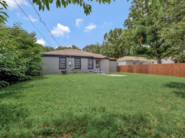 1710  Plymouth Drive N, Irving Texas 75061