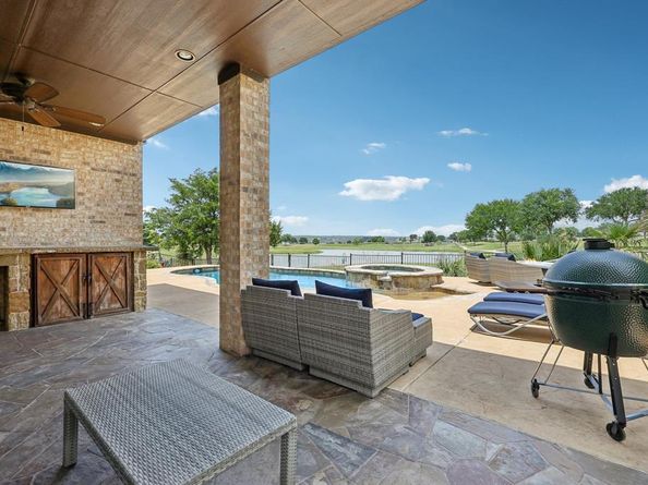 6004  The Resort Boulevard , Fort Worth Texas 76179