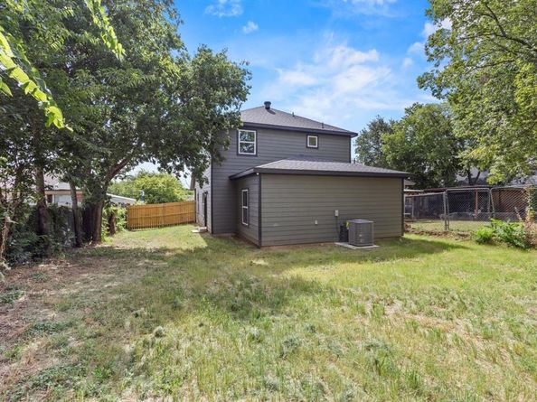 708  Mccurdy Street , Fort Worth Texas 76104