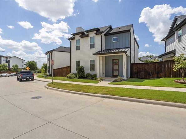 2133  Bird Street , Fort Worth Texas 76111