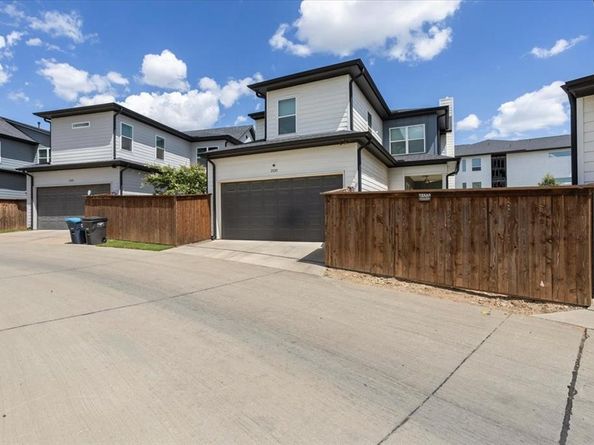 2133  Bird Street , Fort Worth Texas 76111