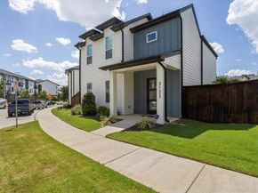 2133  Bird Street , Fort Worth Texas 76111