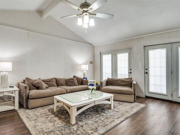 1310  Briar Hollow Lane , Garland Texas 75043