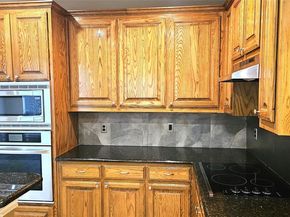 10413  Stoneside Trail , Fort Worth Texas 76244