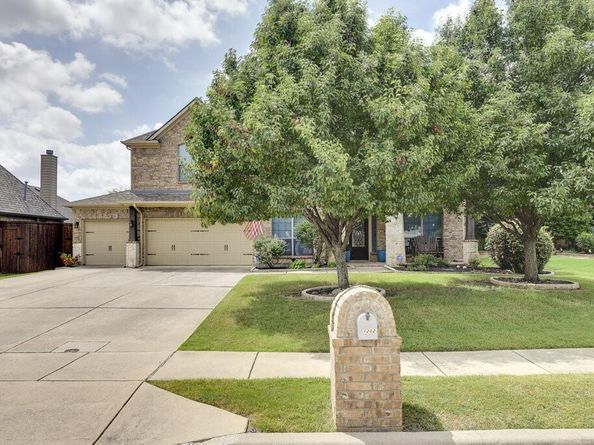 1202  Newcastle Street , Roanoke Texas 76262