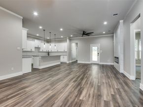 4111  Metropolitan Avenue , Dallas Texas 75210