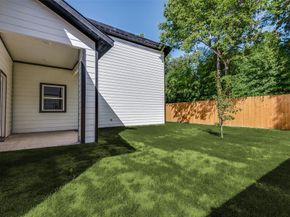 4111  Metropolitan Avenue , Dallas Texas 75210