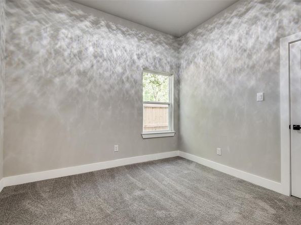 4111  Metropolitan Avenue , Dallas Texas 75210