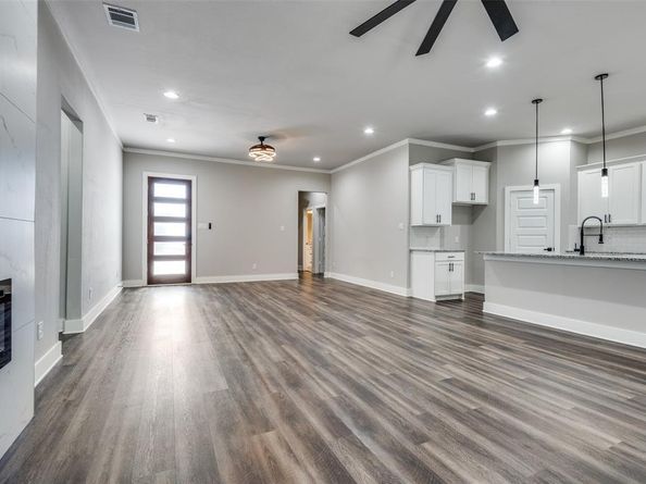 4111  Metropolitan Avenue , Dallas Texas 75210