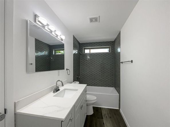 3018  Refugio Avenue , Fort Worth Texas 76106