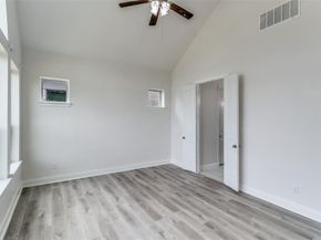 523  Paddock  , Irving Texas 75039