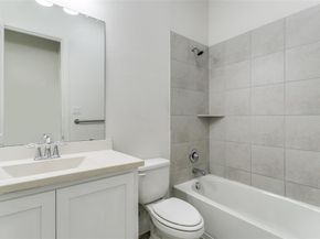 523  Paddock  , Irving Texas 75039