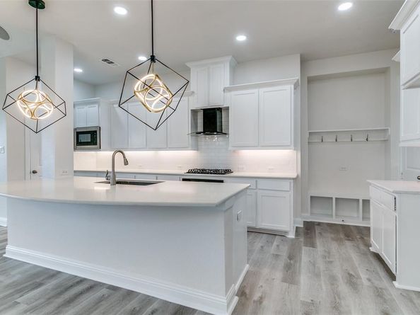 523  Paddock  , Irving Texas 75039