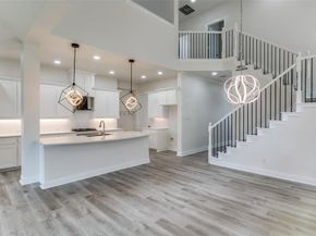 523  Paddock  , Irving Texas 75039