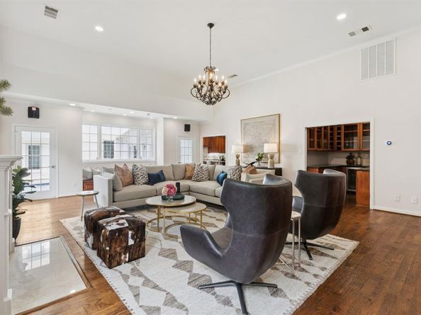 4415  Gloster Road , Dallas Texas 75220