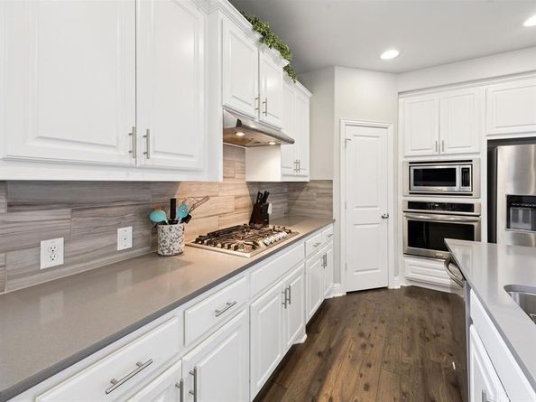 1510  White Squall Trail , Arlington Texas 76005