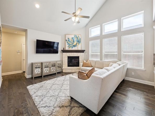 1510  White Squall Trail , Arlington Texas 76005