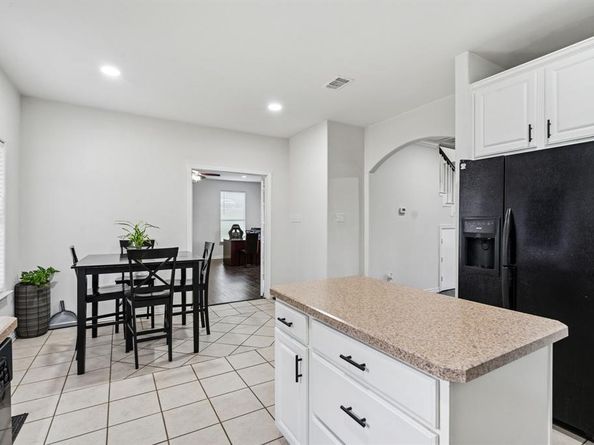 2026  Klondike Street , Grand Prairie Texas 75050