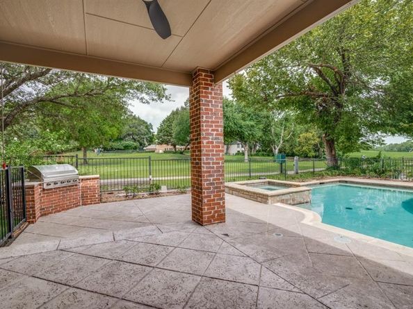 5401  Sawgrass Court , Garland Texas 75044