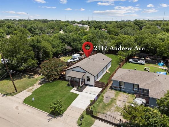 2117  Andrew Avenue , Fort Worth Texas 76105