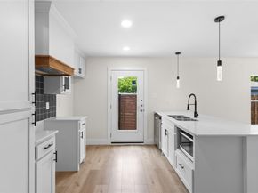 2117  Andrew Avenue , Fort Worth Texas 76105