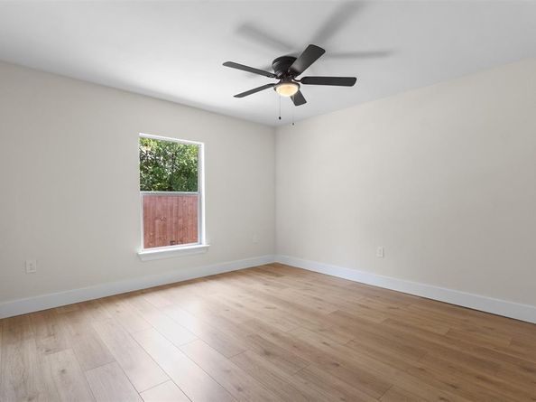 2117  Andrew Avenue , Fort Worth Texas 76105